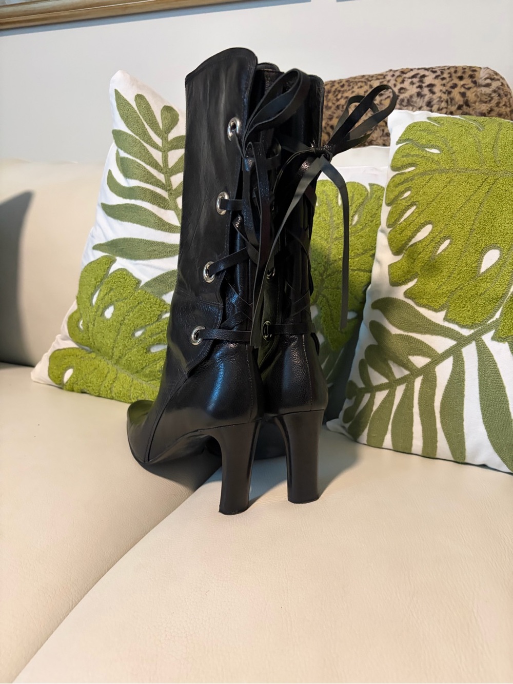 Women's Black Leather Lace-Up Mid-Calf Heeled Boots Stuart Weitzman - Picture 4 of 6
